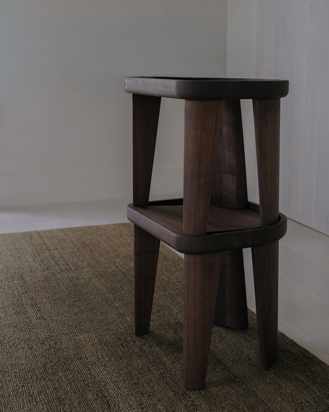 Cluster stool