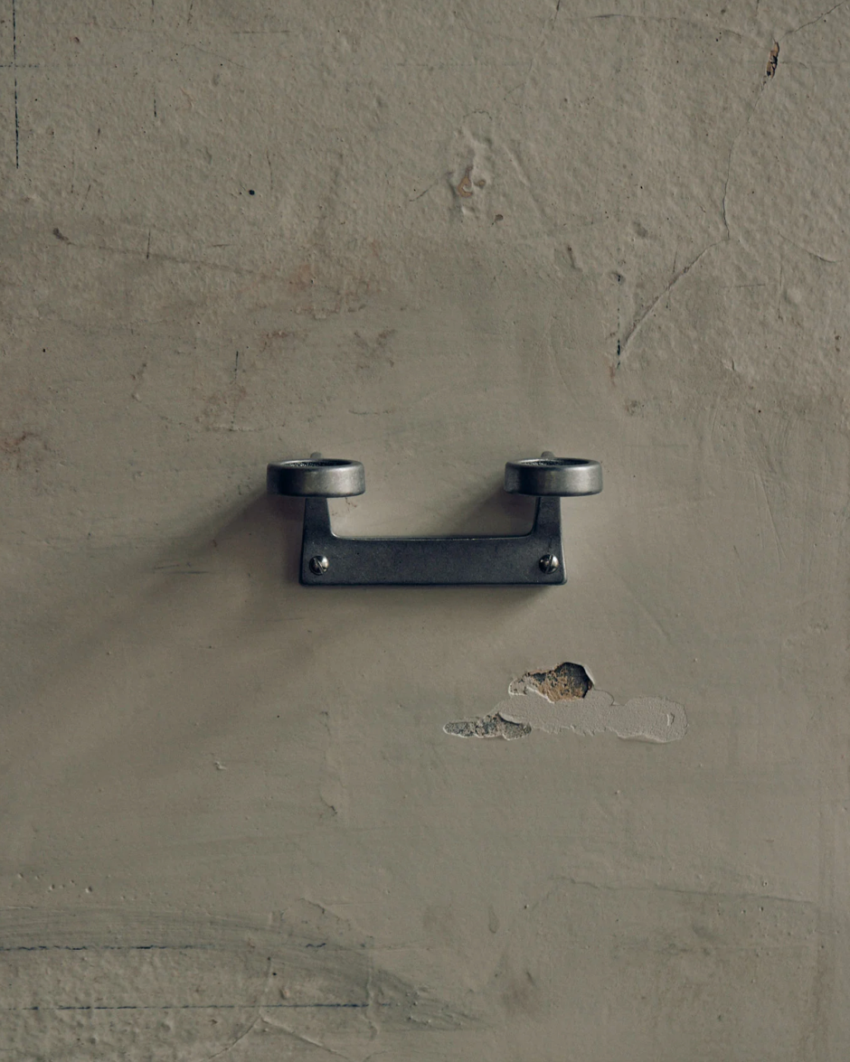 SHW Bottle Bracket Duo, in AM Designs showroom, Antwerpen