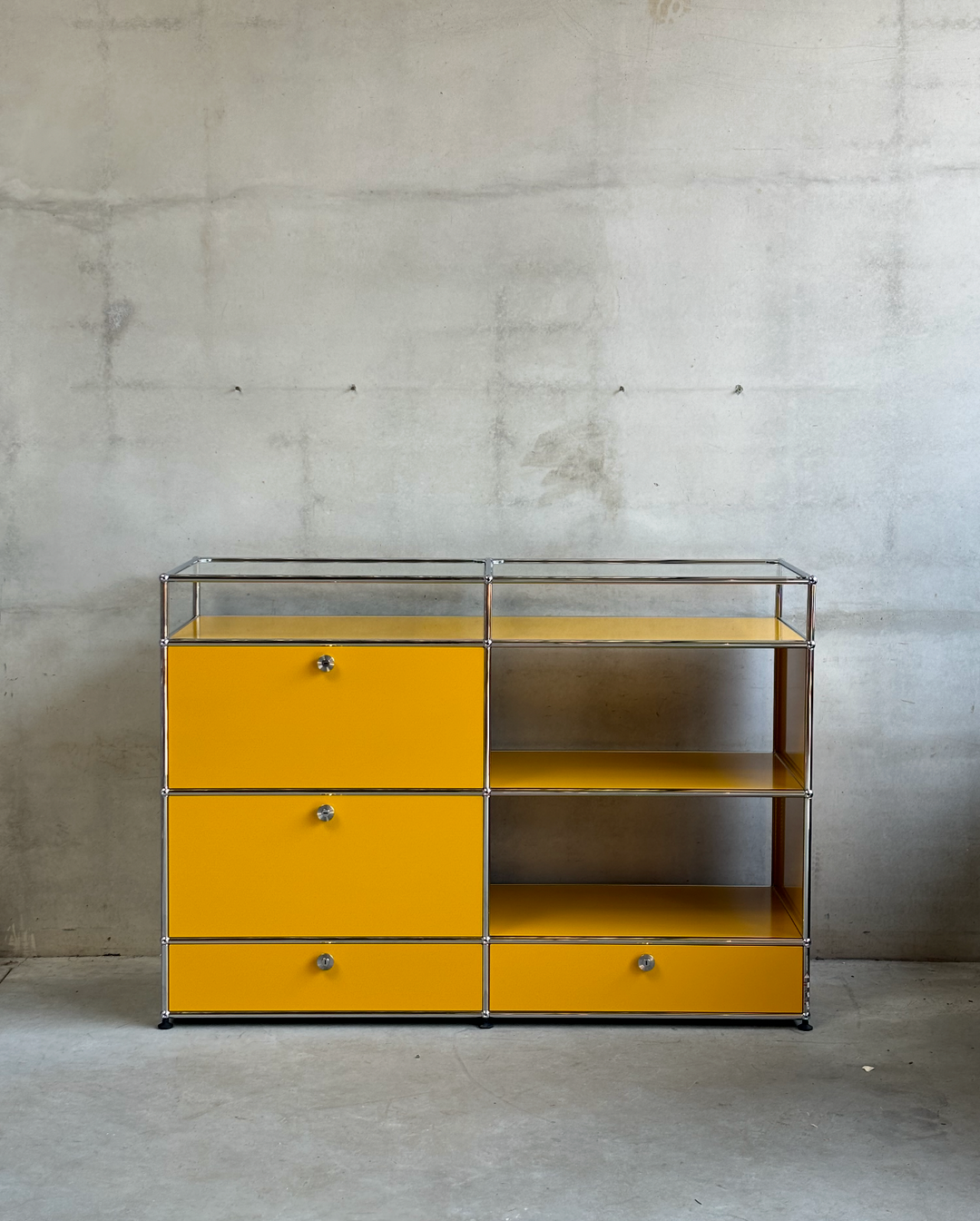 USM Haller cabinet