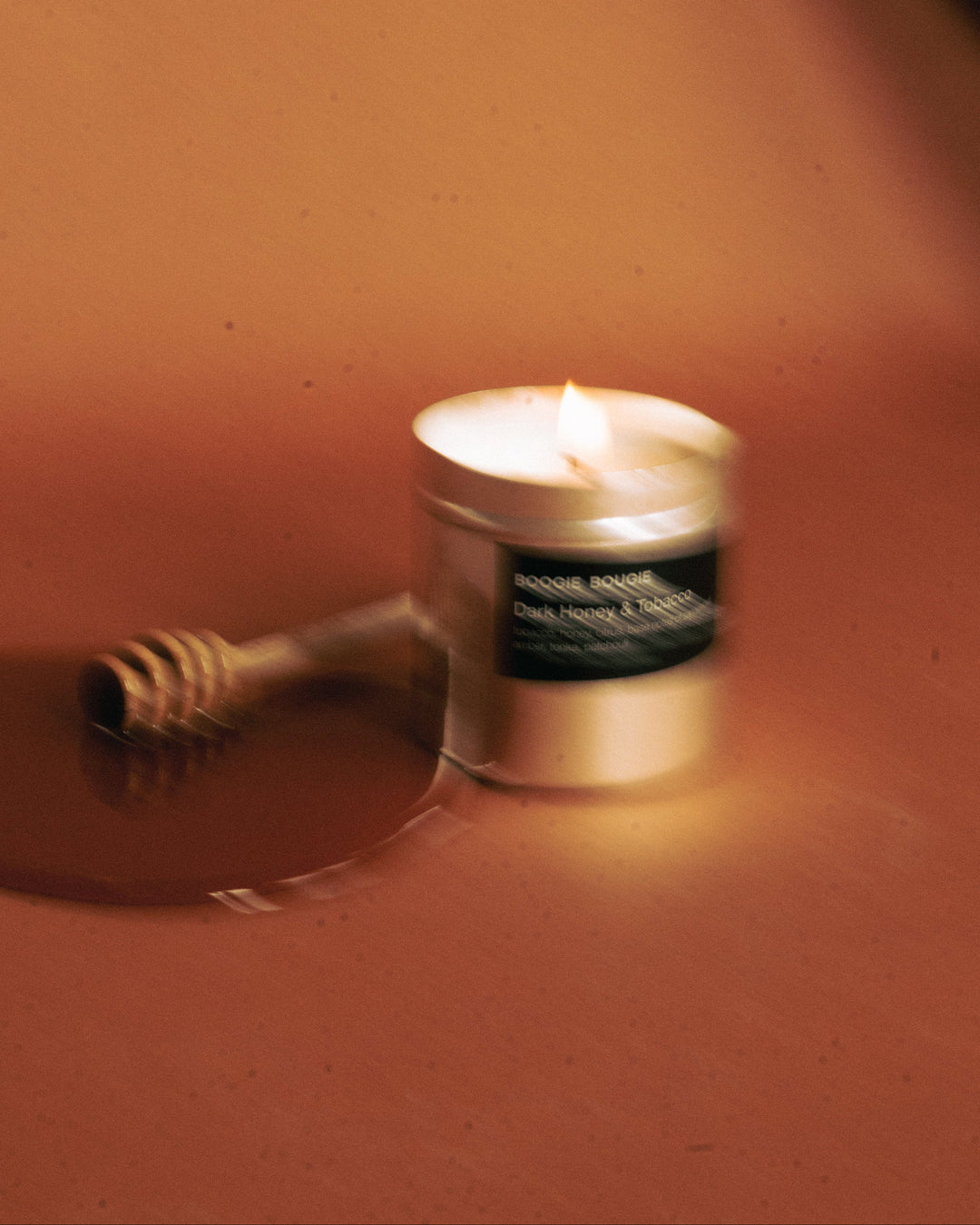 Dark honey & tobacco, in AM Designs showroom, Antwerpen