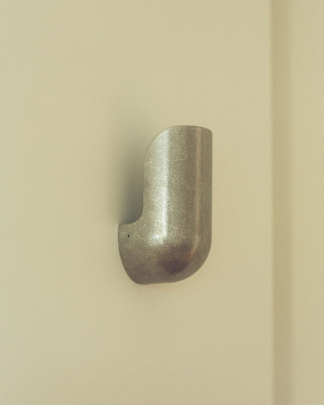 Elbow Wall Light Narrow, in AM Designs showroom, Antwerpen